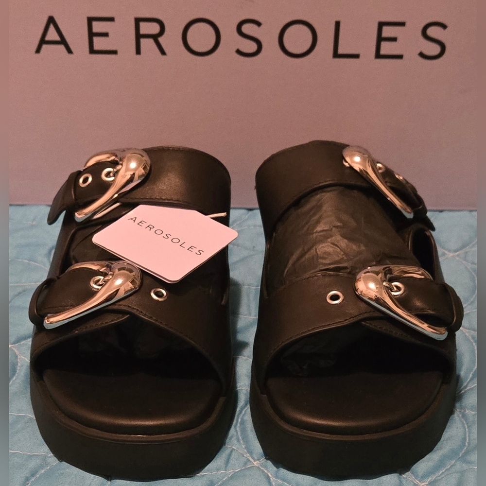 NIB~ Aerosoles Faith Round Toe Flatform Sandals for women